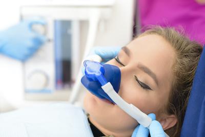woman with oxygen mask | sedation dentistry allentown pa